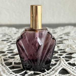 Frasco de perfume de vidrio morado vintage, botella atomizadora vacía, decoración de tocador estilo art déco, frasco de perfume de viaje recargable