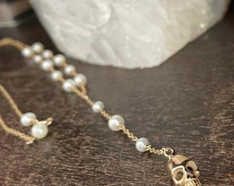 Skull & Pearl Lariat Necklace – Gothic Handmade Jewelry – Alexander McQueen Inspired Gift