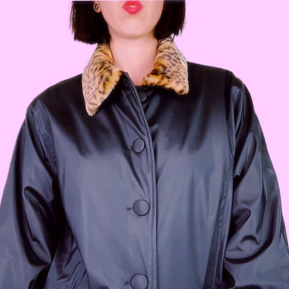 1990s TUDOR COURT Black and Leopard Print Puffer J