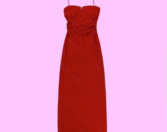 Vestido largo ajustado de color rojo intenso con purpurina de los años 90