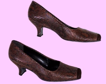 Tacones PROXY con estampado de serpiente marrón de los años 90