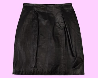 Minifalda de cuero negro de Byrnes & Baker de los años 90