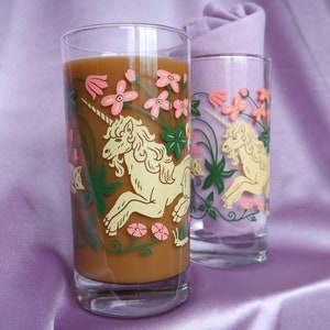 Unicorn Garden - Drinking Glass - Unicorn Tapestry Medieval Vintage Inspired Glassware