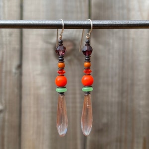 Zweifarbige Amethyst & Saphir Prismen Ohrringe: Tschechisches Glas, Bronzebesatz
