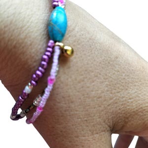 Pulsera hecha a mano con tres cuentas de colores, joyería bohemia veraniega ajustable, pulsera original multicolor para mujer.