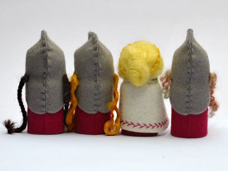 Queen, King & Knights pattern template, TWO sets of instructions, Waldorf inspired felt Royal Guard pattern for wooden peg dolls image 9