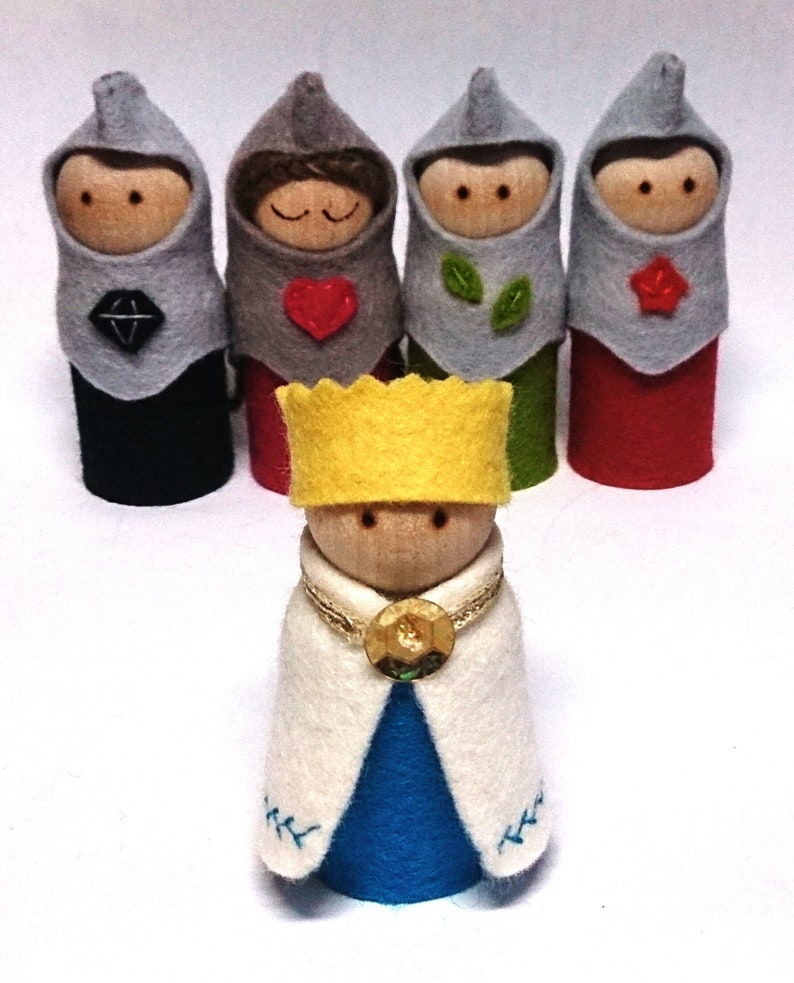 Queen, King & Knights pattern template, TWO sets of instructions, Waldorf inspired felt Royal Guard pattern for wooden peg dolls image 7