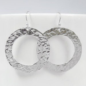 925 Sterling Silver Hammered Round Earrings Open Circle Silver Earrings Textured Dangle Earring Everyday Jewelry Handcrafted Earring Gift