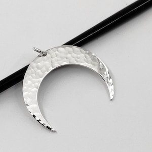 Handmade Hammered 925 Sterling Silver Crescent Moon Pendant Necklace – Unique Silver Moon Jewelry - 925 Sterling Silver Horn Pendant Gifts