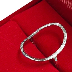 Handmade 925 Sterling Silver Open Oval Ring – Hammered Minimalist Stacking Ring, Dainty Open Circle Band Ring - Everyday Ring Gift for Her