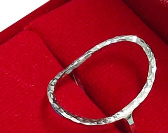 Handmade Hammered Sterling Silver Oval Ring -  Open Oval Silver  Ring – Minimalist Stacking Silver Ring - Dainty Open Oval Silver Band Ring