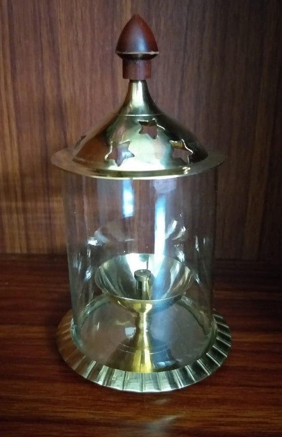 Vilakku with glass cover deals