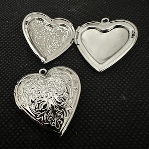 41 x Silver heart photo lockets.DIY.
