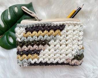 makeup bag, crochet pouch, crochet makeup bag, pencil pouch, lined zipper pouch, knit pencil case, notions bag, crochet tote