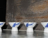 Vintage Gekkeikan Sake Cups Set Of 4 Asian gold rim and white porcelain adveritsing barware