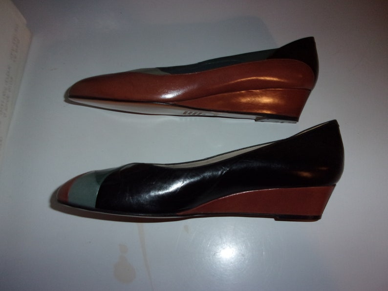 Vintage Designer shoes ladies dress wedge heel 1980s Vintage Designer shoes ladies dress wedge heel 1980s