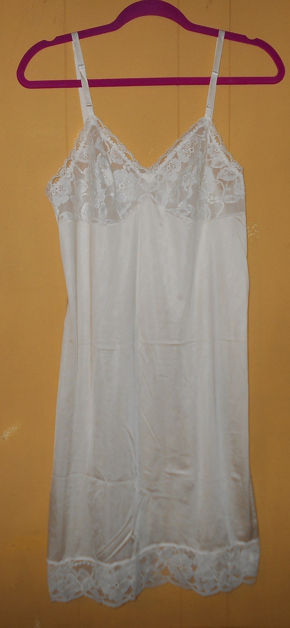 Vintage white dress slip Vanity Fair 1980s Tall bust 36 Nylon | Etsy