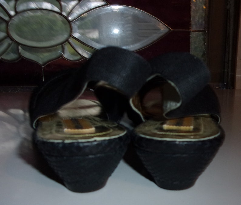 Vintage Italian sandals Designer shoes Made in Italy Arlene la Marca leather and fabric sling back SZ 7.5 Medium