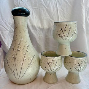 Conjunto de decantador e cálice Beauceware Canada 451 verde menta com detalhes salpicados