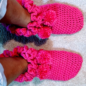 Crocheted Ruffled Footie Sock