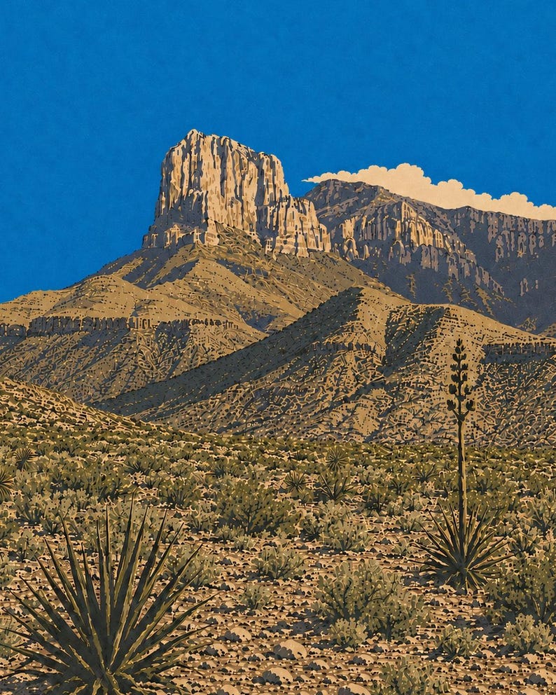 K&ouml;nnte beinhalten: Eine Landschaftsillustration mit einem markanten, hellen Felsgipfel unter einem klaren blauen Himmel. Im Vordergrund ist W&uuml;stenvegetation zu sehen, darunter stachelige Agaven und niedrige Str&auml;ucher auf einem rauen Gel&auml;nde.