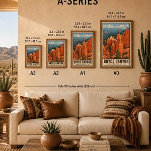 Poster van Bryce Canyon National Park, vintage reisprint met hoodoo-motief uit Utah, retro muurdecoratie met oranje woestijnlandschap, zeefdruk in WPA-stijl uit de jaren 60. afbeelding 11
