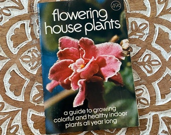 Vintage 1978 Flowering House Plants Gardening Garden Flowers Dell Purse Book 1970s