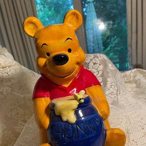Disney Winnie the Pooh 10 Inch With Honey Pot Bank