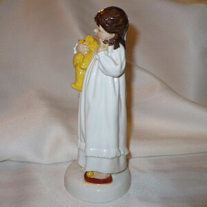 And So To Bed, A Royal Doulton Figurine No HN 2966 Retired image 2