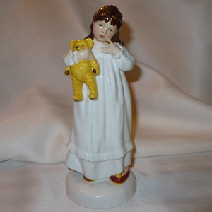 And So To Bed, A Royal Doulton Figurine No HN 2966 Retired image 1