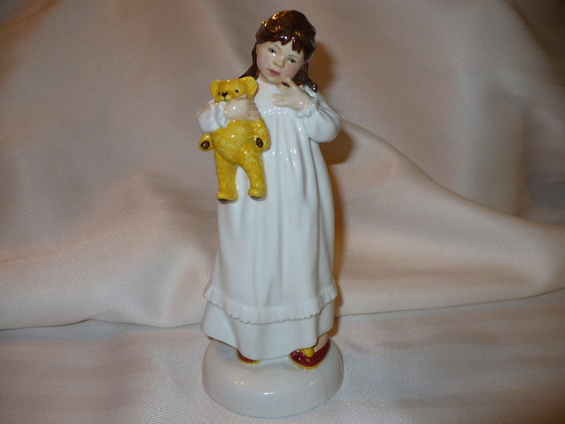 And So To Bed, A Royal Doulton Figurine No HN 2966 Retired image 1