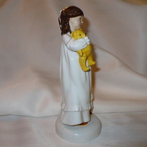 And So To Bed, A Royal Doulton Figurine No HN 2966 Retired image 4