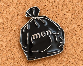 Pin esmaltado de bolsa de basura para hombre, pin de solapa divertido y sarcástico, broche de bolsa de basura negra, accesorio novedoso para mochila