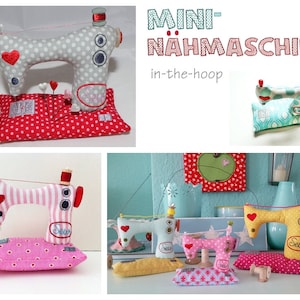 Puede incluir: Una colecci&oacute;n de mini m&aacute;quinas de coser hechas a mano en varios colores y patrones. Las m&aacute;quinas est&aacute;n hechas de tela y presentan detalles como carretes de hilo, corazones y la palabra "Sew". Tambi&eacute;n se ve el texto "MINI-N&Auml;HMASCHINE in-the-hoop".