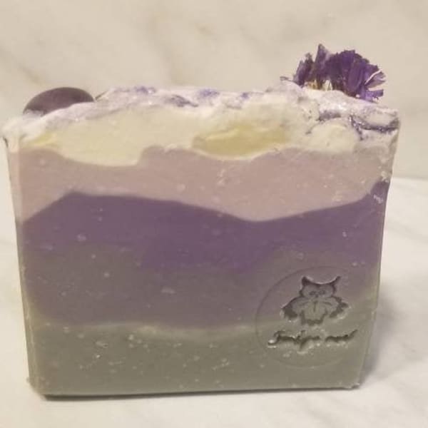 Amethyst & TRANQUILITY / Limited Edition / My Crystal Vibes Collection / Artisan Soap Bar with a Real heart shaped Amethyst stone / 5-6 oz.