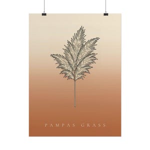 Op de afbeelding: Een verticale wandkunstprint met een zwarte lijntekening van een pampasgraspluim, gecentreerd op een verloopachtergrond die van lichtbeige aan de bovenkant naar warm terracotta-oranje aan de onderkant gaat, met de tekst PAMPAS GRASS.