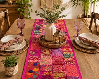 Tischläufer im indischen Patchwork-Stil: Bestickter Boho-Tischläufer, Esszimmerdeko-Geschenk für Sie
