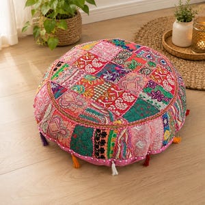 Runder Kissenbezug im Patchwork-Stil – Handgefertigter Vintage-Sari-Boho-Dekor
