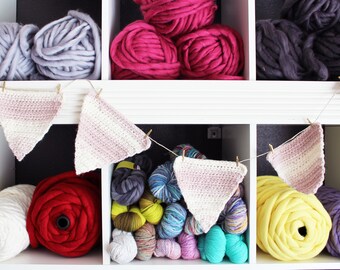 Boho Bunting Crochet Pattern // The Hook Nook // Tutorial // Jessica Carey // Easy