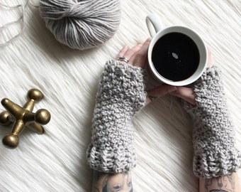 Penelope Fingerless Gloves // Crochet Pattern // Easy // Fingerless Gloves // Hand Warmers