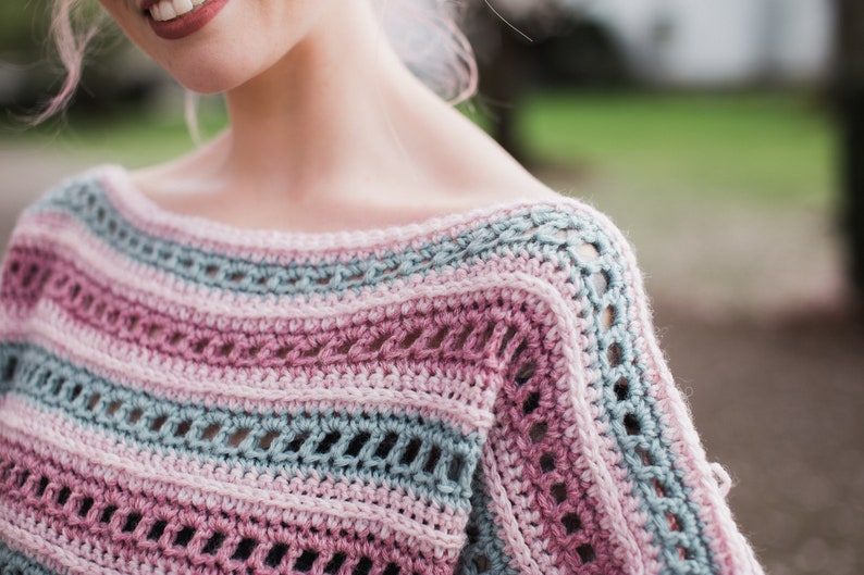 Serendipity Poncho Crochet Pattern // The Hook Nook // Intermediate // Tutorial image 4