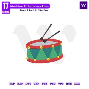 Pode incluir: Um design de bordado à máquina de um tambor com duas baquetas. O tambor apresenta uma borda vermelha superior e inferior, uma pele cinza claro e um padrão triangular verde na lateral com detalhes amarelos. O texto diz 17 Machine Embroidery Files From 1 inch to 5 inches.