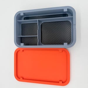 Skrivbordsorganisatör med 4 fack och magnetiskt lock, olivgrön och orange