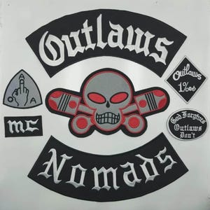 Outlaws Nomads Broderad Biker-lapp Set med Dödskallekorsade Kolvar