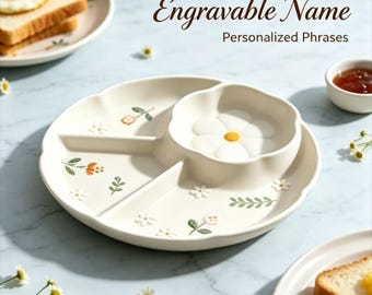 Plato dividido de cerámica con diseño floral de margaritas, base personalizada grabada. Un plato bonito para el desayuno y la merienda, ideal para el uso diario en el hogar.