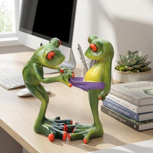 Funny Frog Figurine: Quirky Bathtub Ornament, Novelty Animal Statue (Resin)