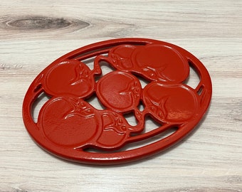 Heavy Bright Red Enamel High Gloss Cast Iron Trivet, Kitchen Decor, Kitchen Trivet, Hot Pad, Surface Protector, Serving Trivet, Tableware