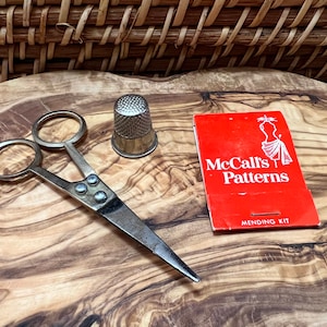 Vintage Advertisement McCall&#39;s Matchbook Style Mending Sewing Kit, Small Purse Pocket Travel Size Mending Set, McCall&#39;s Patterns Collectible