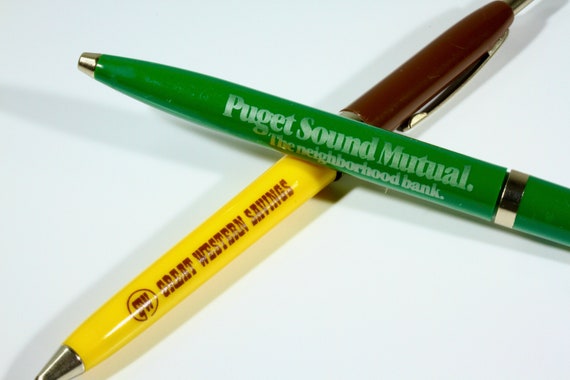 Two Vintage Washington State Savings Bank Advertisement Pens Green Pen  Yellow and Brown Pen Ballpoint Pens Vintage Seattle Bank Pens -  Hong  Kong