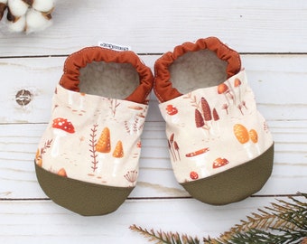 mushroom baby shoes - mushroom slippers - mushroom baby shower gift - toddler moccasins - vegan soft sole shoes - mushroom birthday gift